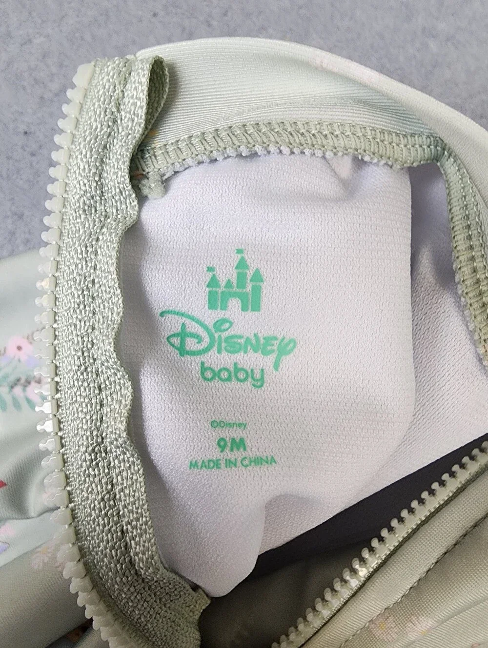 Disney Baby Long-Sleeve Green Winne The Pooh Print One-Piece Swimsuit 9M